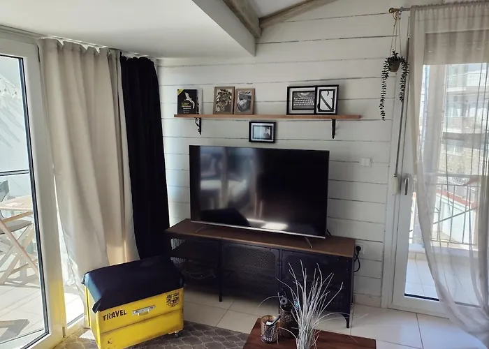 Calm Balcony With A View Apartmán *