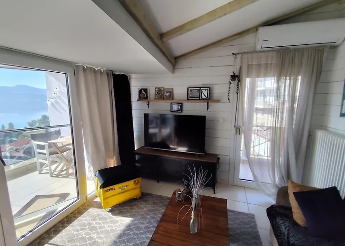 Calm Balcony With A View * Kastoria